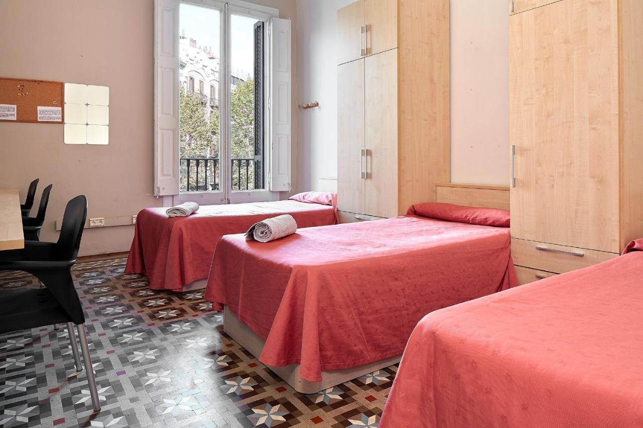 B&B Estudiantes Balmes Barcelona Exterior photo