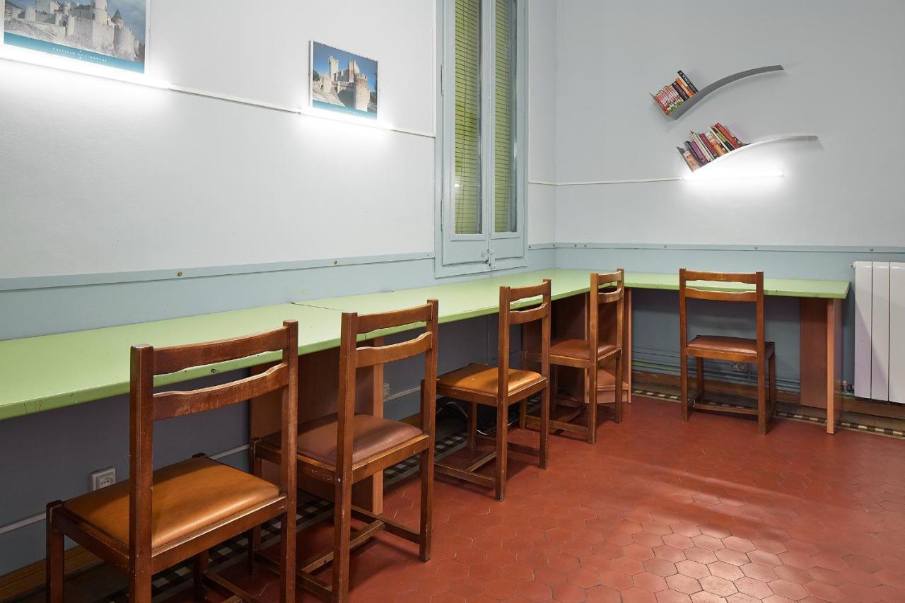 B&B Estudiantes Balmes Barcelona Exterior photo