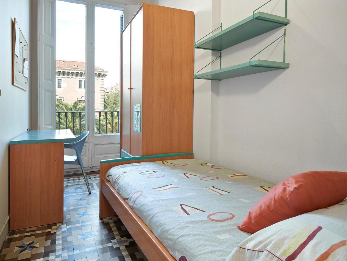 B&B Estudiantes Balmes Barcelona Exterior photo
